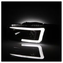 Carregar imagem no visualizador da galeria, Spyder GMC Sierra 1500/2500/3500 99-06 V2 Projector Headlights - DRL - Black PRO-YD-CDE00V2-LB-BK