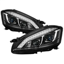 Carregar imagem no visualizador da galeria, Spyder Mercedes W221 S Class 07-09 Headlights - HID Model Only - Black PRO-YD-MBW22107-HID-DRL-BK