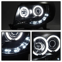 Carregar imagem no visualizador da galeria, Spyder Toyota Tacoma 05-11 Projector Headlights CCFL Halo LED Blk Smke PRO-YD-TT05-CCFL-BSM