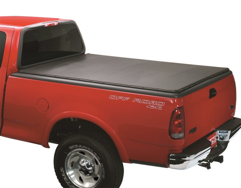 Lund 94-04 Chevy S10 (4.5ft. Bed) Genesis Snap Tonneau Cover - Black