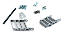 Carregar imagem no visualizador da galeria, FAST Oe Fuel Rail Bracket Kit LSXR