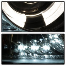 Carregar imagem no visualizador da galeria, Spyder GMC Sierra 1500/2500/3500 99-06 Projector Headlights LED Halo LED Chrome PRO-YD-CDE00-HL-C