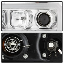 Carregar imagem no visualizador da galeria, Spyder GMC Sierra 1500/2500/3500 07-13 V2 Projector Headlights - Chrome PRO-YD-GS07V2-LBDRL-C