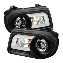 Carregar imagem no visualizador da galeria, Spyder Chrysler 300C 05-10 Projector Headlights LED DRL Black High/Low H7 PRO-YD-C300C-DRL-BK