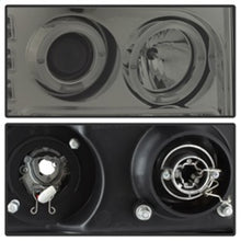 Carregar imagem no visualizador da galeria, Spyder GMC Sierra 1500/2500/3500 07-13 Projector Headlights LED Halo- LED Smoke PRO-YD-GS07-HL-SM