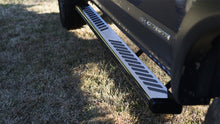 Carregar imagem no visualizador da galeria, Lund 05-17 Toyota Tacoma Double Cab Summit Ridge 2.0 Running Boards - Stainless