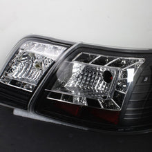 Carregar imagem no visualizador da galeria, Spyder Toyota Camry (does not fit the Hybrid)07-09 LED Tail Lights Black ALT-YD-TCAM07-LED-BK