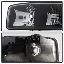 Carregar imagem no visualizador da galeria, xTune GMC Sierra 99-06 /Yukon 00-06 Crystal Headlights &amp; Bumper Lights - Black HD-JH-GS99-AM-SET-BK