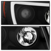 Carregar imagem no visualizador da galeria, Spyder Toyota Tacoma 05-11 Projector Headlights - Light Bar DRL - Black PRO-YD-TT05V2-LB-BK