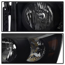 Carregar imagem no visualizador da galeria, Xtune Dodge Ram 1500 06-08 Amber Crystal Headlights Black Smoked HD-JH-DR06-AM-BSM
