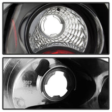 Carregar imagem no visualizador da galeria, Spyder Dodge Caravan/Grand Caravan 01-07 Euro Style Tail Lights Black ALT-YD-DC01-BK