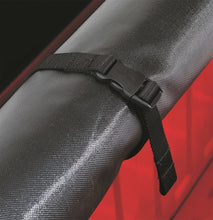 Load image into Gallery viewer, Lund 00-04 Dodge Dakota (5ft. Bed) Genesis Seal &amp; Peel Tonneau Cover - Black