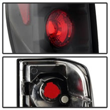 Carregar imagem no visualizador da galeria, Spyder Chevy Colorado 04-13/GMC Canyon 04-13 Euro Style Tail Lights Black ALT-YD-CCO04-BK