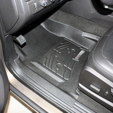 Carregar imagem no visualizador da galeria, Westin 2015-2018 Chevrolet/GMC Colorado/Canyon Ext/Crew Cab Wade Sure-Fit Floor Liners Front - Black