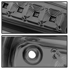 Carregar imagem no visualizador da galeria, xTune Chevy Silverado 07-13 / GMC Sierra 07-13 LED 3RD Brake Light - Chrome BKL-CSIL07-LED-C