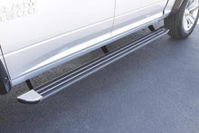 Carregar imagem no visualizador da galeria, Lund 15-17 Chevy Silverado 2500 Crew Cab (Diesel) Crossroads 87in. Running Board Kit - Chrome