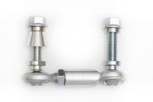 Carregar imagem no visualizador da galeria, SPL Parts 2008+ Nissan GTR (R35) Front Swaybar Endlinks