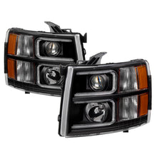 Carregar imagem no visualizador da galeria, Xtune Chevy Silverado 1500/2500/3500 07-13 Projector Headlights Black PRO-JH-CS07-LED-BK