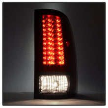 Carregar imagem no visualizador da galeria, Spyder GMC Sierra 07-13 (Not fit 3500 Dually 4 Rear Wheels)LED Tail Lights Black ALT-YD-GS07-LED-BK