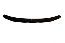 Carregar imagem no visualizador da galeria, Lund 05-07 Chevy Silverado 2500 Interceptor Hood Shield - Smoke