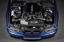 Carregar imagem no visualizador da galeria, Eventuri BMW E39 M5 / E52 Z8 (S62) Black Carbon Plenum Lid - No Emblem