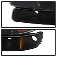 Carregar imagem no visualizador da galeria, xTune GMC Sierra 99-06 /Yukon 00-06 Crystal Headlights &amp; Bumper Lights - Black HD-JH-GS99-AM-SET-BK