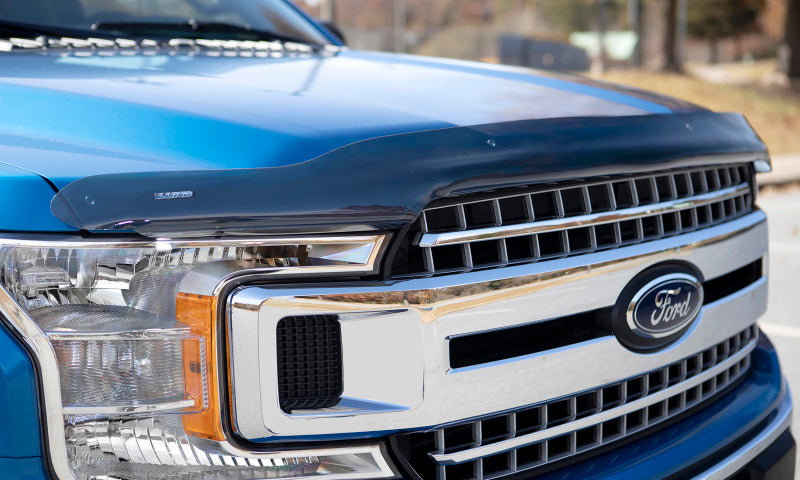Lund 07-10 Chevy Silverado 2500 Interceptor Hood Shield - Smoke