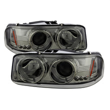 Carregar imagem no visualizador da galeria, Spyder GMC Sierra 1500/2500/3500 99-06 Projector Headlights LED Halo LED Smoke PRO-YD-CDE00-HL-SMC