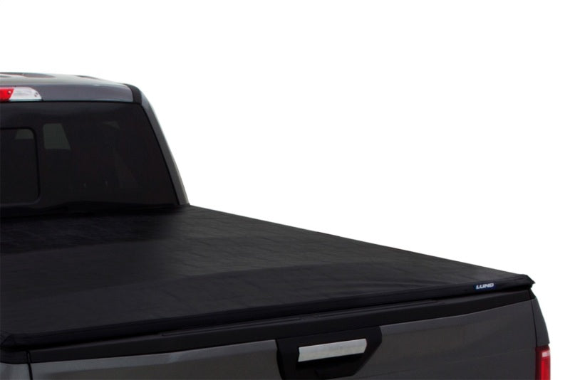 Lund 99-07 Chevy Silverado 1500 (8ft. Bed) Genesis Seal & Peel Tonneau Cover - Black