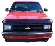 Carregar imagem no visualizador da galeria, Lund 99-01 Chevy Trailblazer Interceptor Hood Shield - Smoke