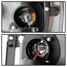 Carregar imagem no visualizador da galeria, Spyder Dodge Ram 1500 06-08/Ram 2500 06-09 Projector Headlights LED Halo LED Smke PRO-YD-DR06-HL-SM