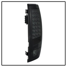 Carregar imagem no visualizador da galeria, Spyder Chevy Silverado 1500 03-06 (Not Fit Stepside)LED Tail Lights Blk Smke ALT-YD-CS03-LED-BSM