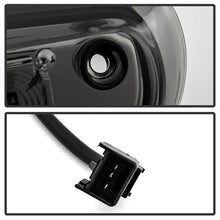 Carregar imagem no visualizador da galeria, xTune Chevy Silverado 07-13 / GMC Sierra 07-13 LED 3RD Brake Light - Smoked BKL-CSIL07-LED-SM