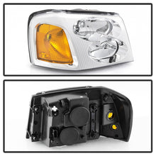 Load image into Gallery viewer, xTune 02-09 GMC Envoy Passenger Side Headlight - OEM Right (HD-JH-GEN02-OE-R)