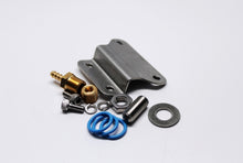 Carregar imagem no visualizador da galeria, Fuelab Bracket &amp; Hardware Kit for 535xx/545xx Series Regulators