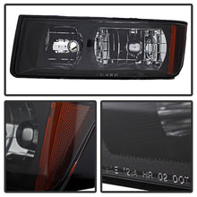 Carregar imagem no visualizador da galeria, Xtune Chevy Avalanche w/ Body Cladding Only 02-06 OEM Headlights - OEM (Black) HD-JH-CAVA02-AM-BK