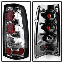 Carregar imagem no visualizador da galeria, Spyder Chevy Silverado 1500 03-06 (Does Not Fit Stepside)Euro Style Tail Lights Chrm ALT-YD-CS03-C