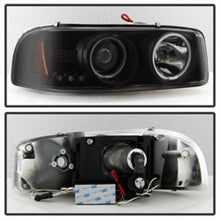 Carregar imagem no visualizador da galeria, Spyder GMC Sierra 1500/2500 99-06 Projector Headlights CCFL Halo LED Blk Smke PRO-YD-CDE00-CCFL-BSM