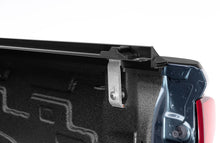 Carregar imagem no visualizador da galeria, Lund 20-21 Chevrolet Silverado 2500/3500 (6.9ft. Bed) Genesis Roll Up Tonneau Cover - Black