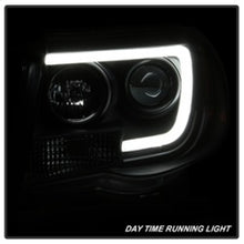 Carregar imagem no visualizador da galeria, Spyder Toyota Tacoma 05-11 Projector Headlights - Light Bar DRL - Black PRO-YD-TT05V2-LB-BK