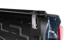 Carregar imagem no visualizador da galeria, Lund 20-21 Chevrolet Silverado 2500/3500 (6.9ft. Bed) Genesis Roll Up Tonneau Cover - Black
