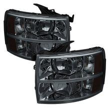 Carregar imagem no visualizador da galeria, Xtune Chevy Silverado 07-13 Crystal Headlights Smoked HD-JH-CS07-AM-SM