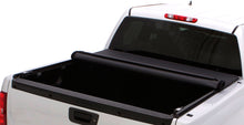 Carregar imagem no visualizador da galeria, Lund 20-21 Chevrolet Silverado 2500/3500 (6.9ft. Bed) Genesis Roll Up Tonneau Cover - Black