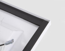 Carregar imagem no visualizador da galeria, Lund Universal Steel Top Mount Storage Box - White