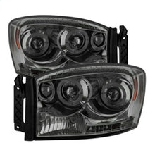 Carregar imagem no visualizador da galeria, Spyder Dodge Ram 1500 06-08/Ram 2500 06-09 Projector Headlights LED Halo LED Smke PRO-YD-DR06-HL-SM