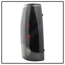 Carregar imagem no visualizador da galeria, Spyder Chevy C/K Series 1500 88-98/GMC Sierra 88-98 Euro Style Tail Lights Blk Smke ALT-YD-CCK88-BSM
