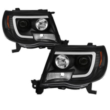 Carregar imagem no visualizador da galeria, Spyder Toyota Tacoma 05-11 Projector Headlights - Light Bar DRL - Black PRO-YD-TT05V2-LB-BK
