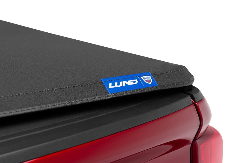 Lund 2019 Chevrolet Silverado 1500 6.5ft Bed Genesis Elite Tri-Fold Tonneau - Black