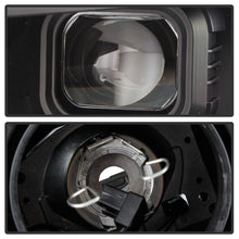 Carregar imagem no visualizador da galeria, Spyder Chevy Camaro 16-18 Halogen Model Projector Headlights Black PRO-YD-CCAM16HALSI-SEQ-BK