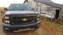 Carregar imagem no visualizador da galeria, EGR 16+ Chev Silverado LD Superguard Hood Shield - Matte (301675)